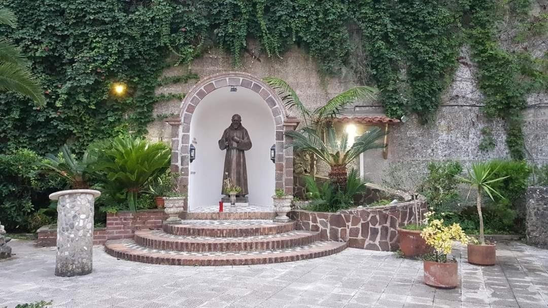 Lontano Dal Caos A Due Passi Dal Mare Villa Condro Exterior photo